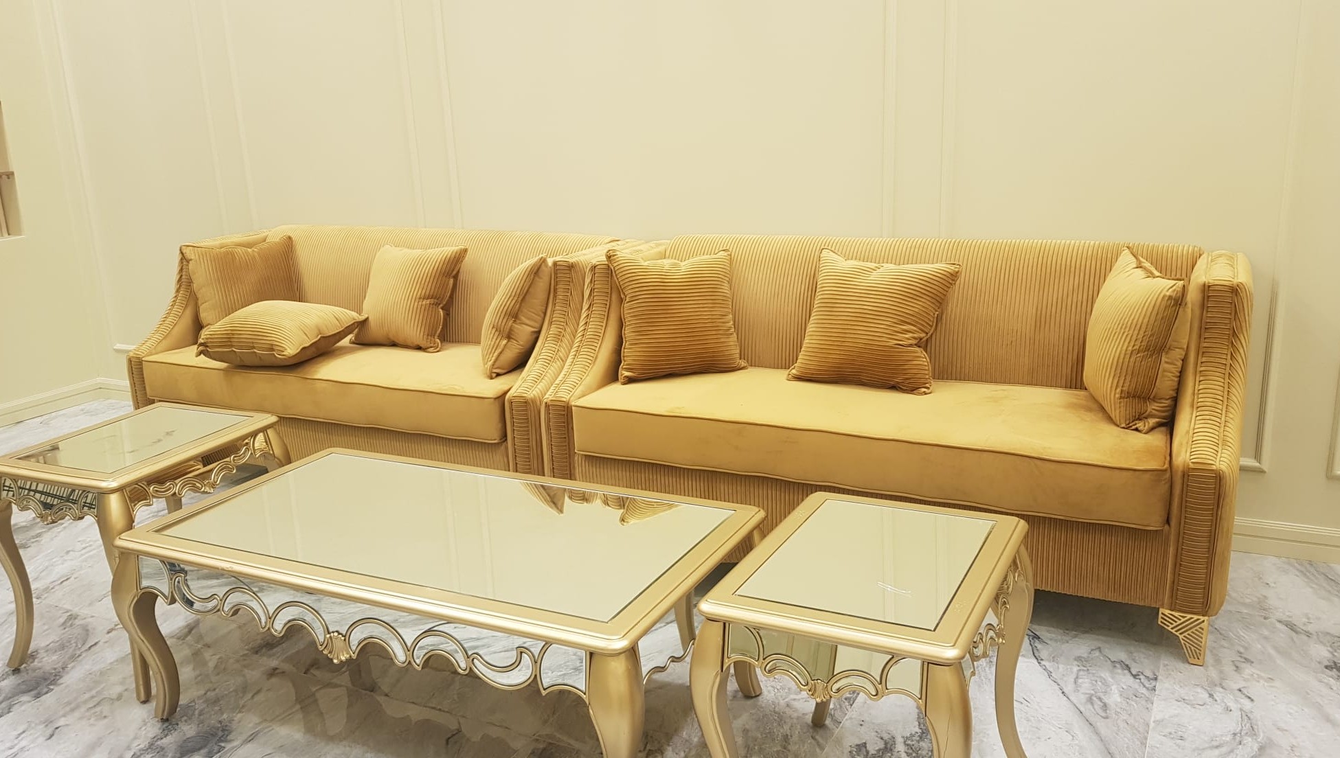 Contact furniture home decoration - Portfolio 2