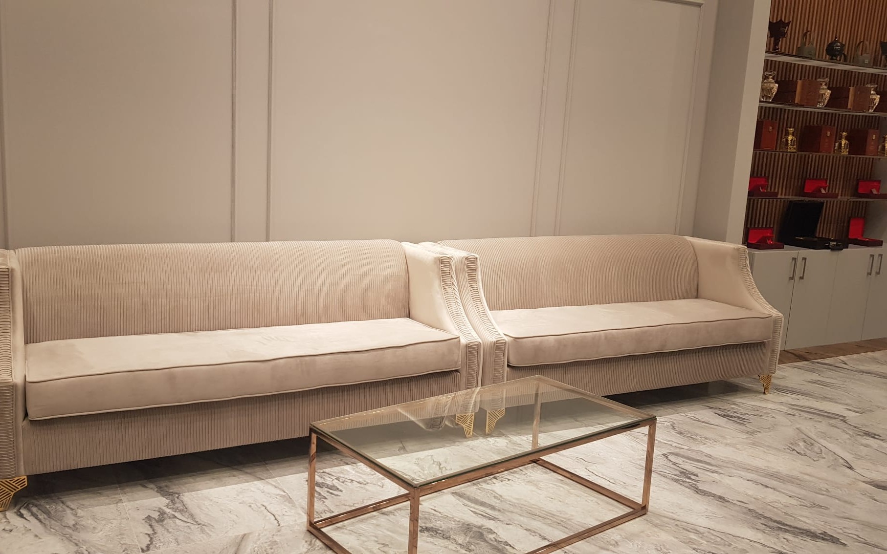 Contact furniture home decoration - Portfolio 1